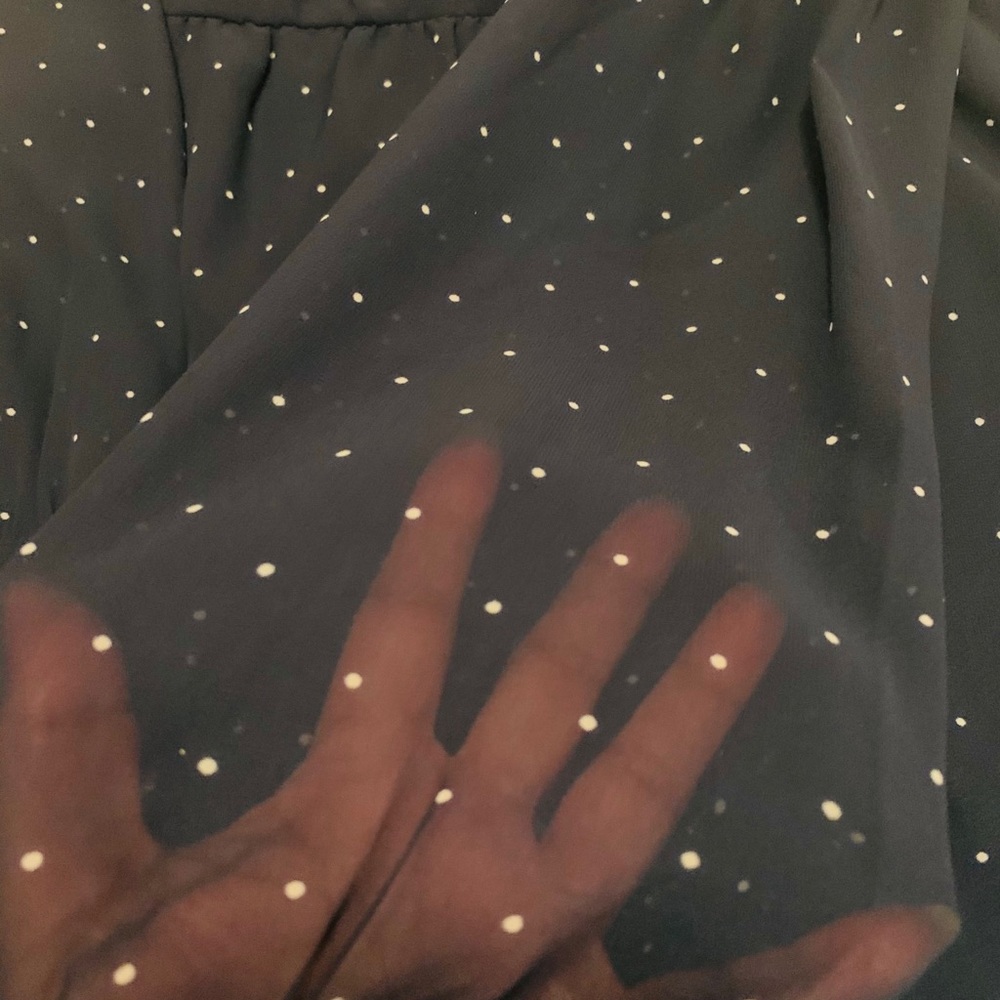 Cute below the knee dress - Picture 2 of 4